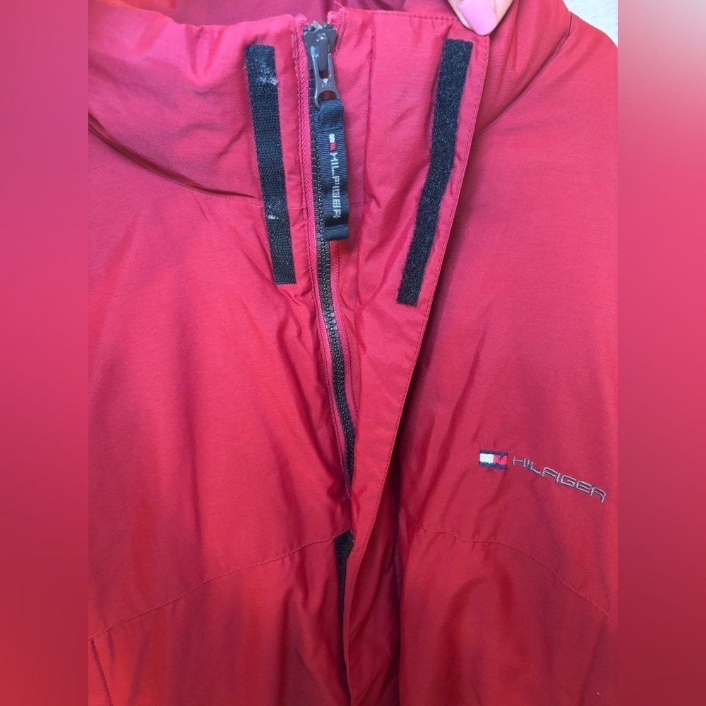 Vintage Tommy Hilfiger Red Insulated puffer Jacket - Picture 4 of 8